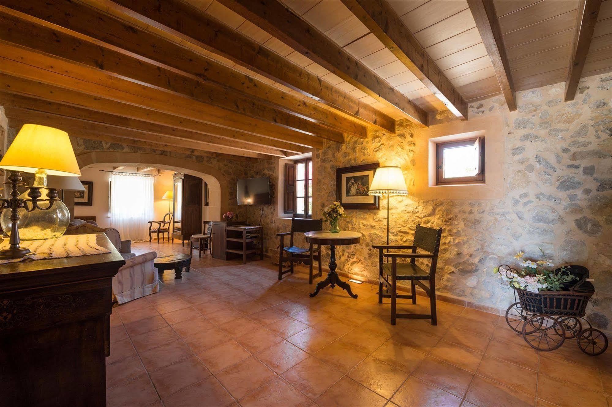 Hotel Rural Can Feliu ポレレス エクステリア 写真